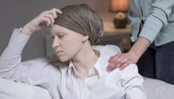 Connaissez-vous une personne atteinte d'un cancer ? Un diagnostic de cancer peut être paralysant en soi, suscitant la peur et l'anxiété face à un avenir inconnu ou peut-être redouté.