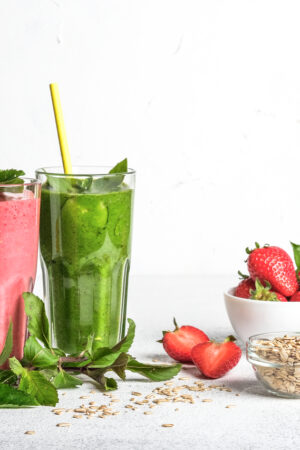 La pasteurisation à haute température des smoothies augmente la disponibilité des polyphénols et améliore leur transformation par les microbes intestinaux en composés bénéfiques.