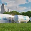 l’hydrogène vert sera la solution incontournable de la transition énergétique mondiale, cette solution décarbonée, permet de révolutionner tout autant l’industrie que les transports, le stockage d’énergie et bien d’autres domaines stratégiques à envisager comme le bâtiment.