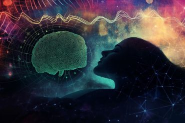 Une étude en neurologie révèle une association entre l’apnée du sommeil, la réduction du sommeil profond et les biomarqueurs cérébraux liés à l’accident vasculaire cérébral, à la maladie d’Alzheimer et au déclin cognitif.